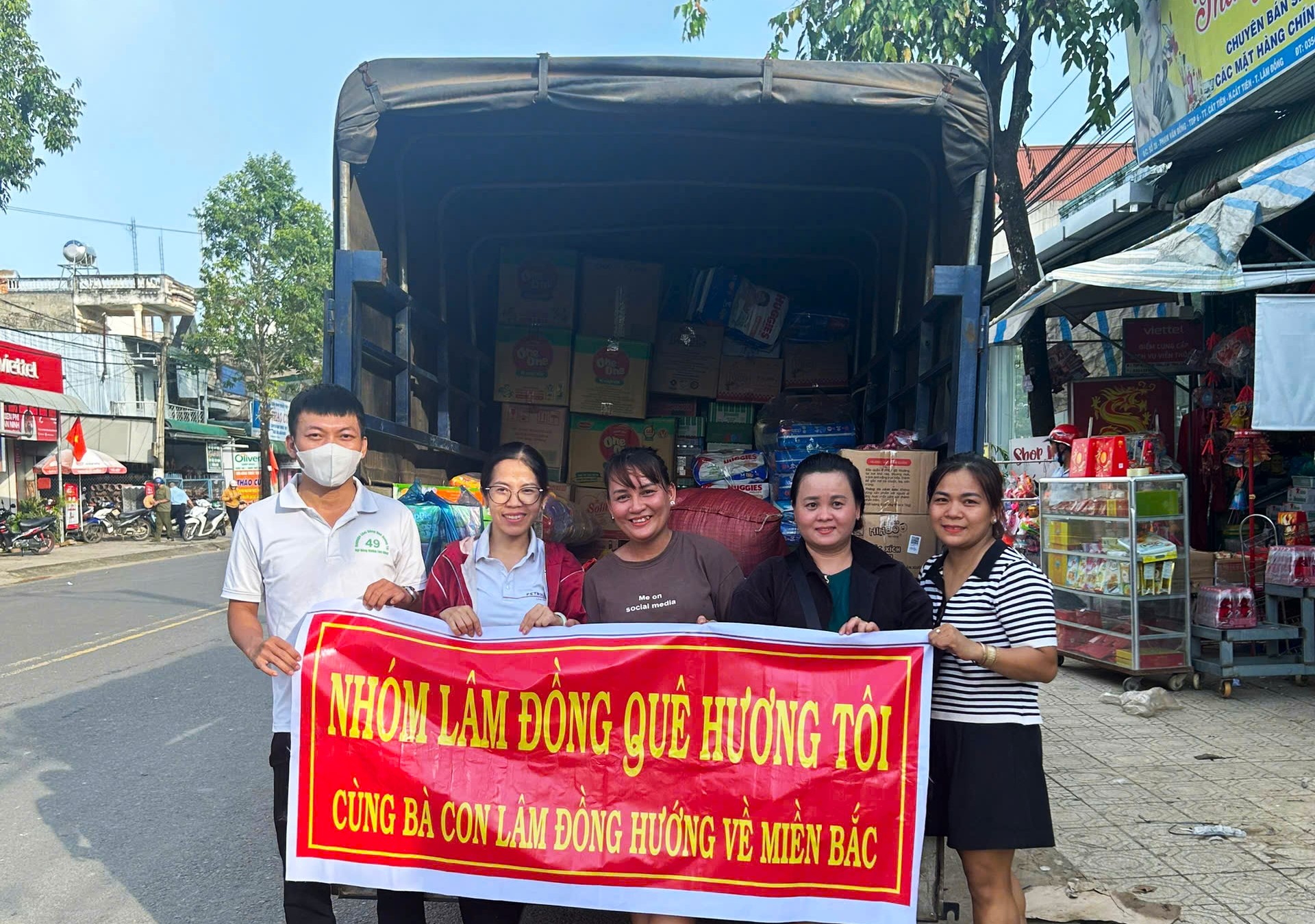 "Gom yêu thương” hướng về đồng bào vùng bão lũ miền Bắc